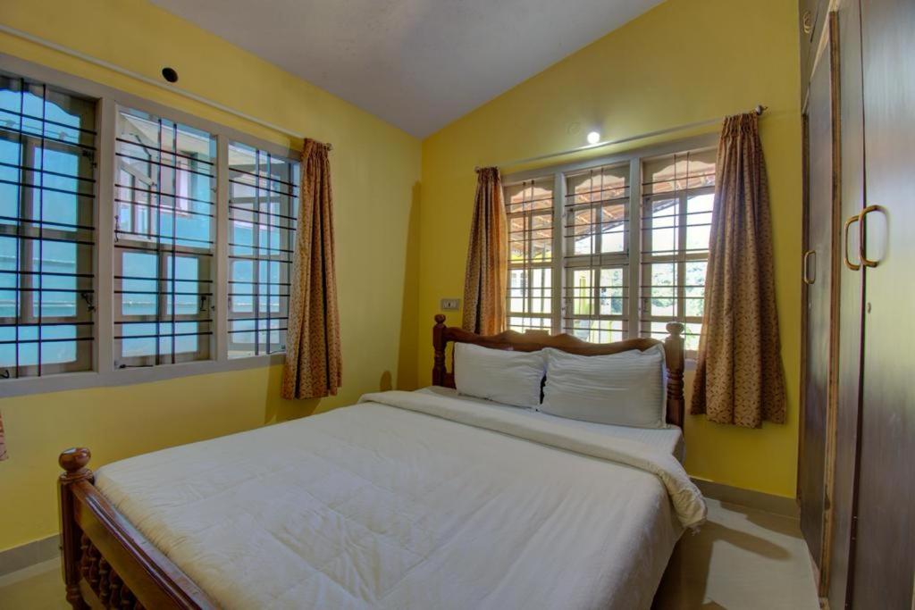 Green Land Estate Homestay 5 Rooms With Garden View Madikeri Luaran gambar